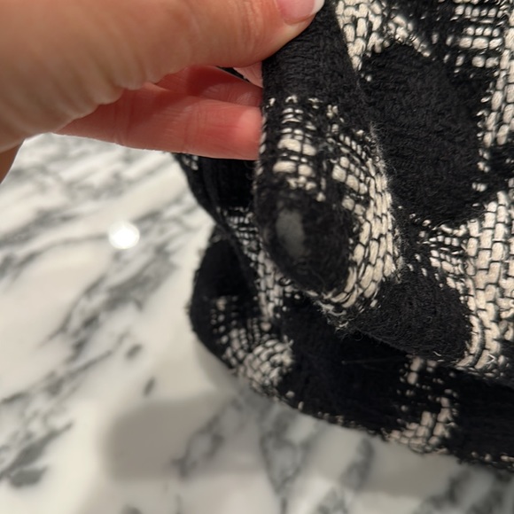 CHANEL 19 TWEED BAG - Picture 4 of 7